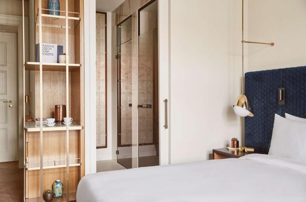 Double King Bed/Double King Bed View, Andaz Prague 4*