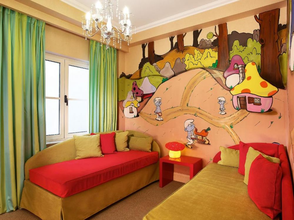 Family Graffiti Guestroom, Grecotel Pallas Athena 4*