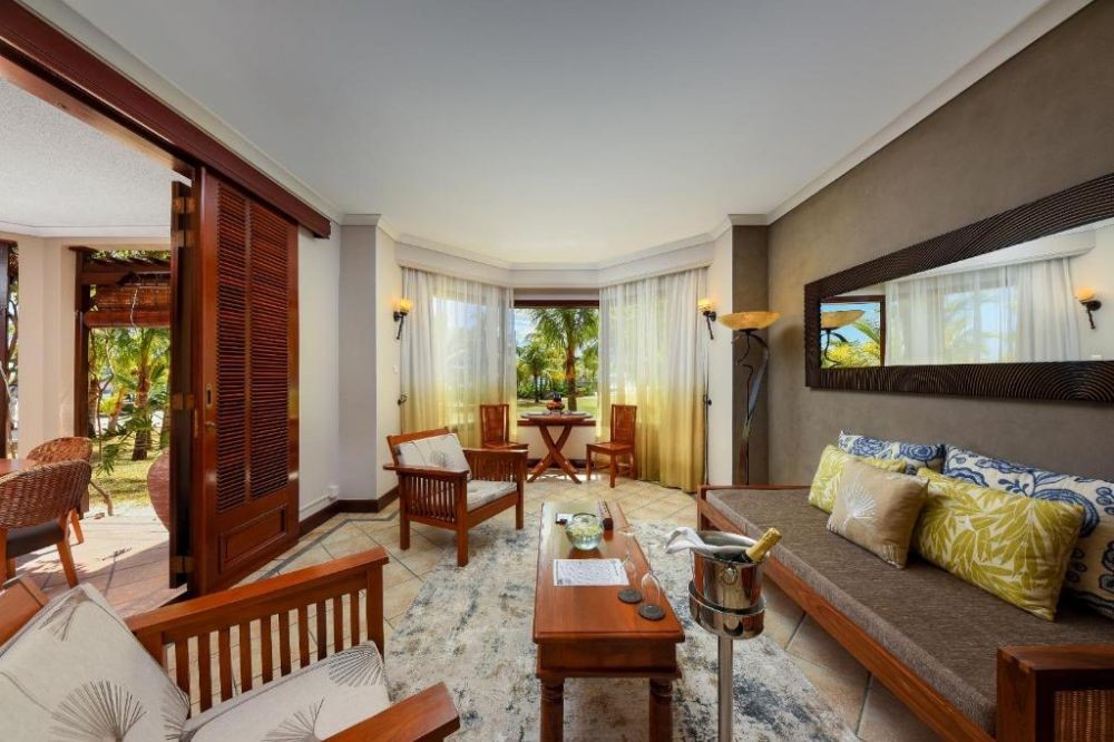 Senior Suite, Dinarobin Beachcomber Golf Resort & Spa 5*