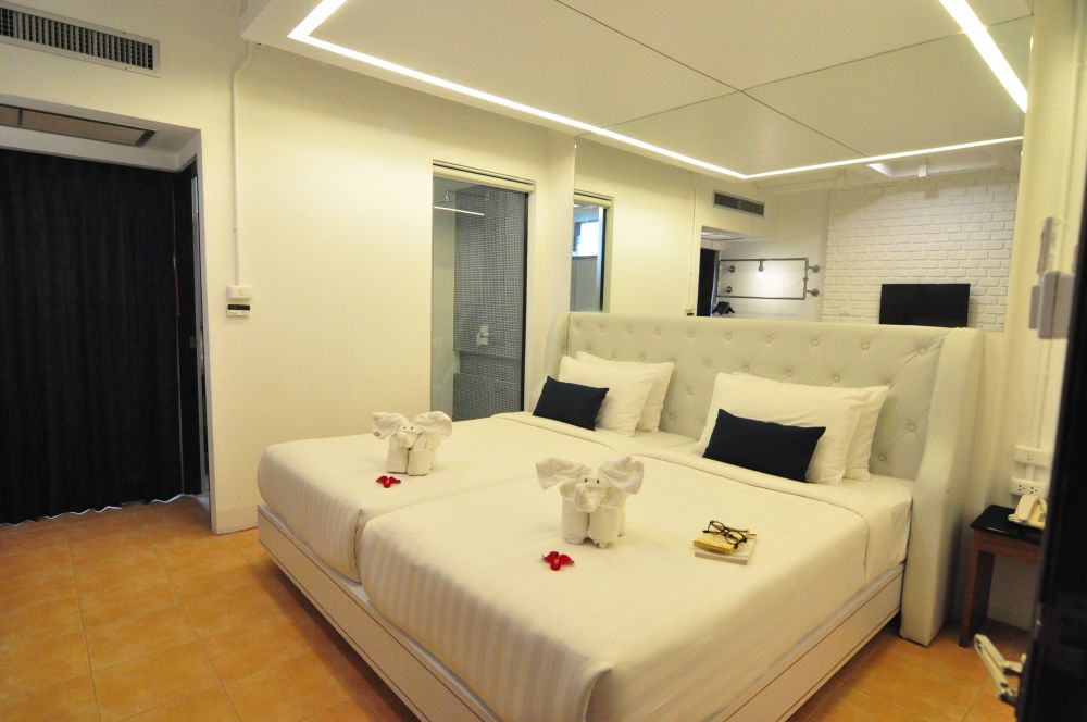 Deluxe Twin with Balcony, Forty Winks Phuket 4*