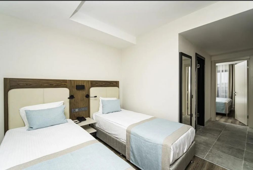 Family Room Landview With Jacuzzi, Side Moon Palace Hotel 5*