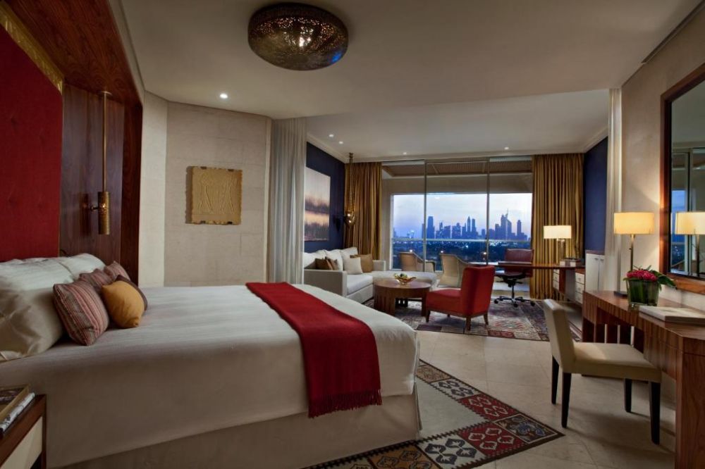 Signature Room, Raffles Dubai 5*