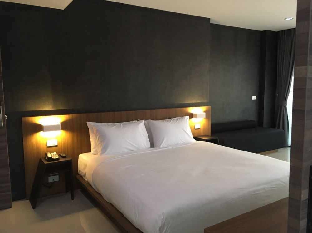 Deluxe, Phoenix Grand Patong Hotel 3*