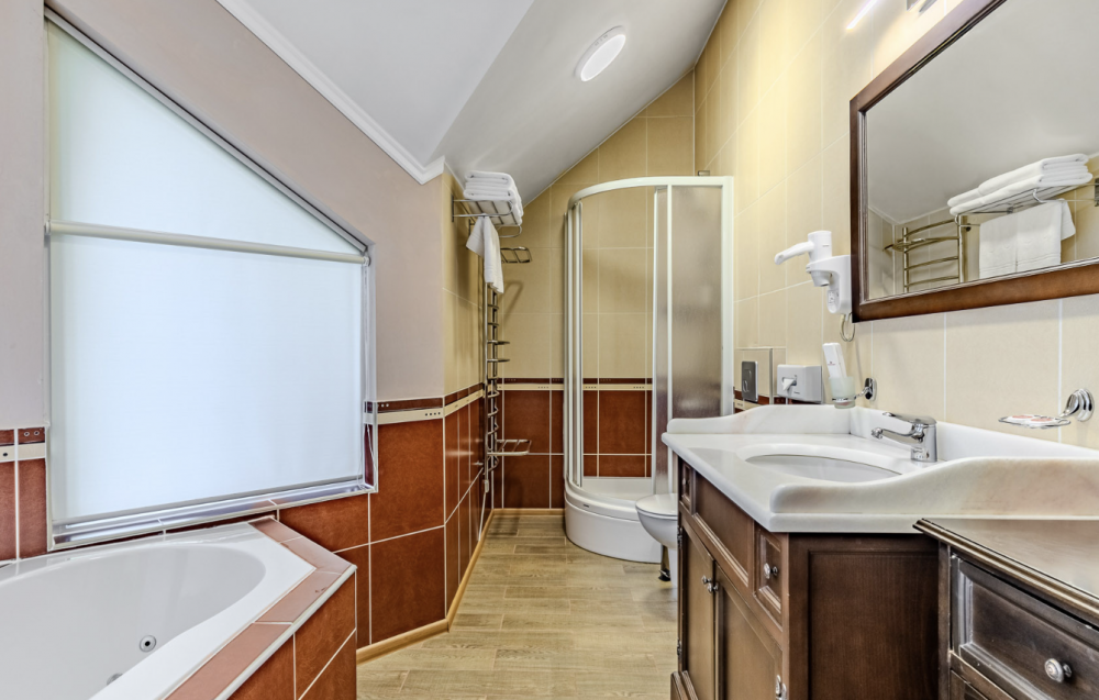 Шале Люкс, Буковель 3*