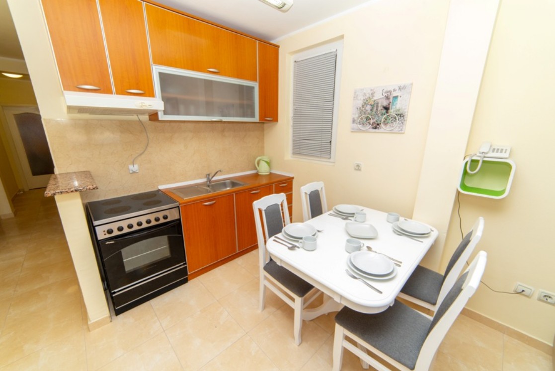 Apartment, Obala Ponta 4*