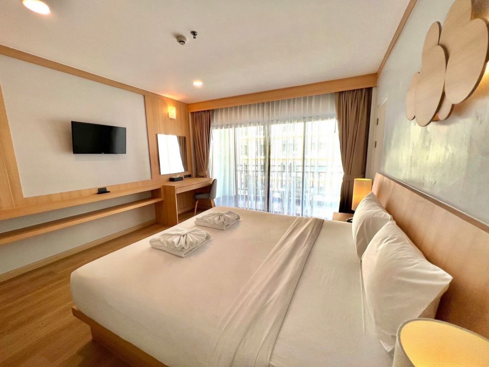 Deluxe Room/ PV Newly Renovate Room/ PV, Amata Patong 4*