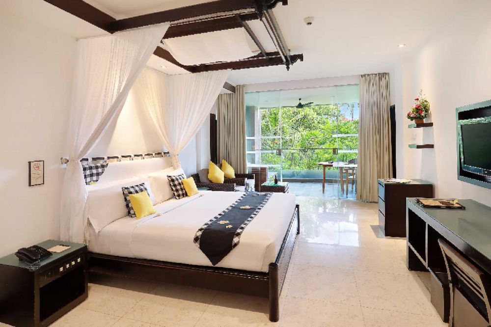 Deluxe Garden Room, Legian Beach Hotel 4*