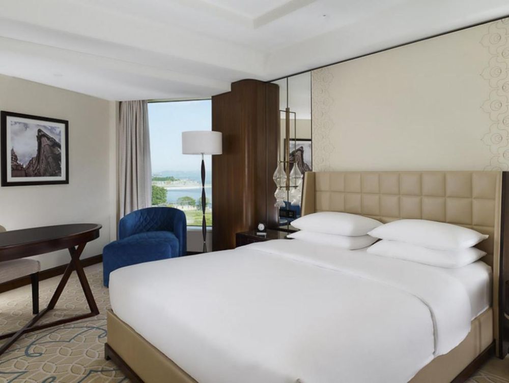 1 King Bed, Hyatt Regency Istanbul Atakoy 5*