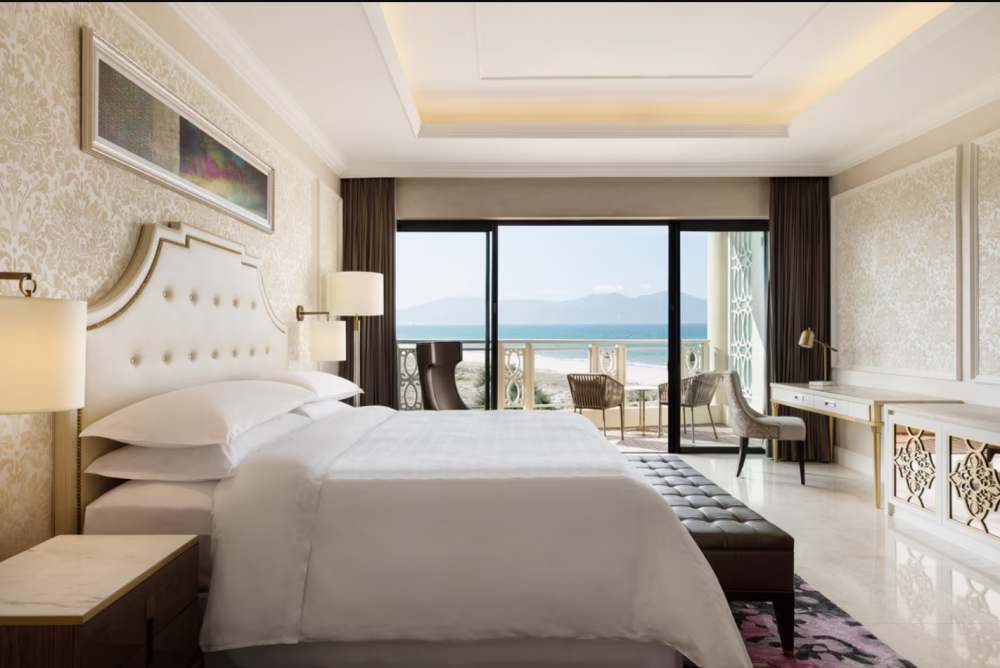 Deluxe Bay/Pool/Sea View, Sheraton Grand Danang 5*