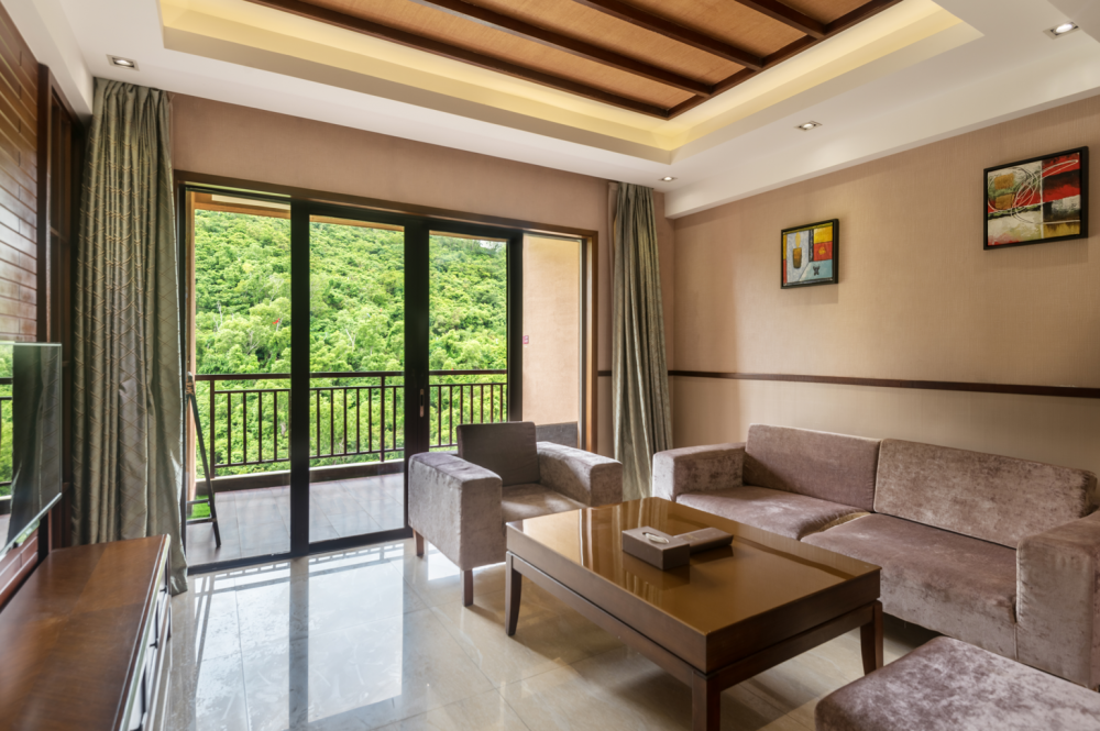 Luhuitou Mountain View Two-bedroom Suite, Grand Metropark Bay Hotel Sanya 5*