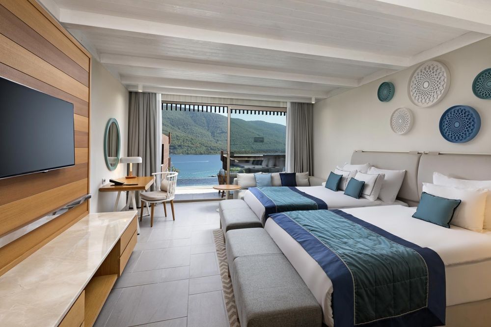 Swim Up Superior Room, Titanic Deluxe Bodrum Hotel 5*