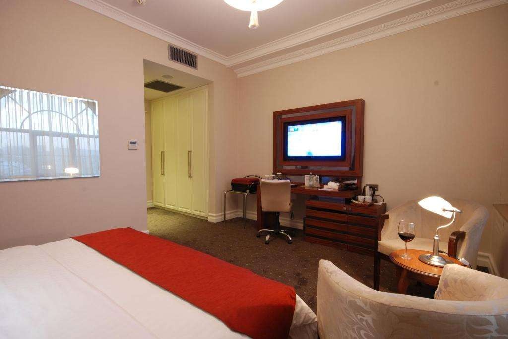 Standard, Batumi World Palace 4*