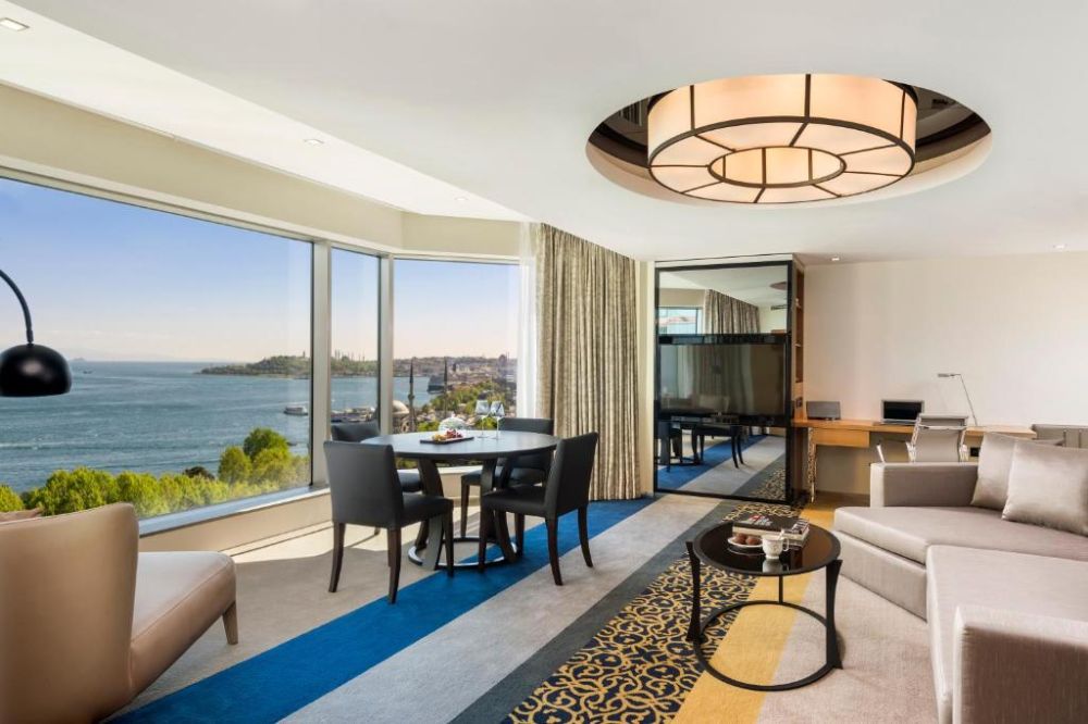 Deluxe Suite Bosphorus View, Swissotel Istanbul The Bosphorus 5*