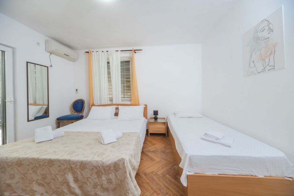DBL with extra bed, Bianca Guest House 3*