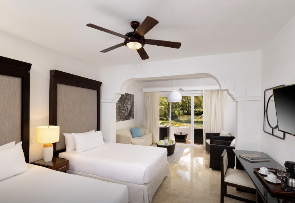 Deluxe room, Melia Caribe Beach 5*