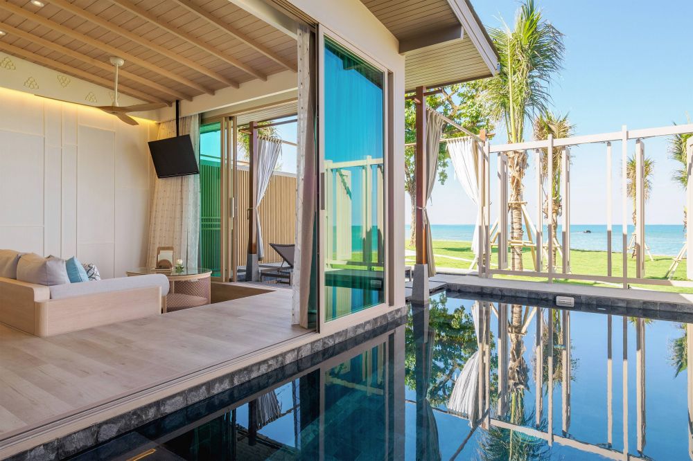 Seafront Pool Villa In Love, The Little Shore Khao Lak by Katathani 5*