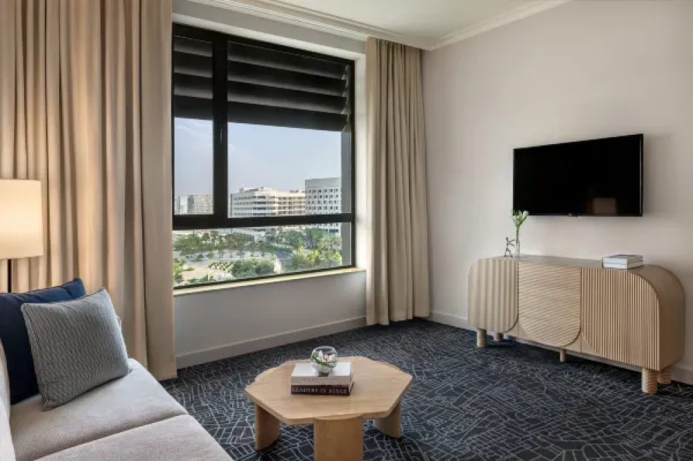 1 King Deluxe Family Room Plaza View, Yas Plaza Bay by IHG (ex. Park Inn by Radisson Abu Dhabi Yas Island) 4*