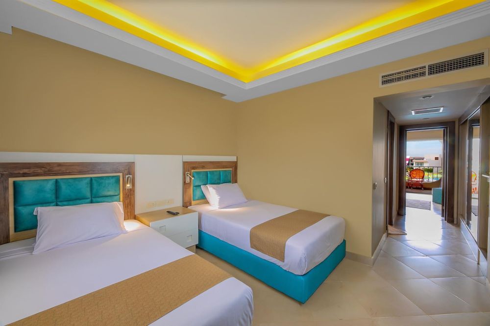 Family Room, Titanic Resort & Aquapark 4*