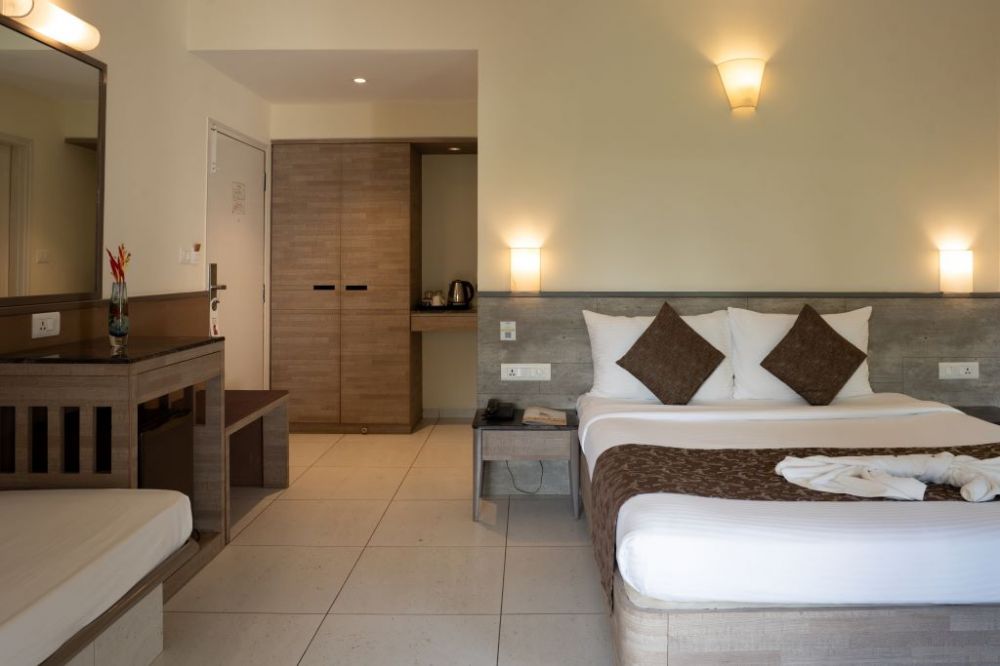 Deluxe room, Nanu Beach Resort 4*