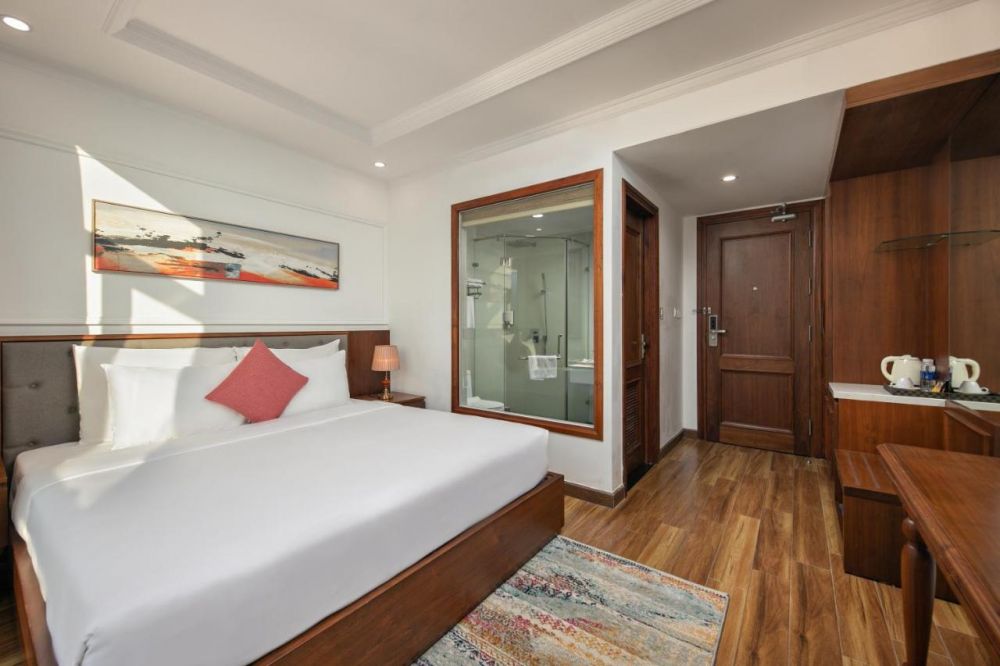 Superior, The Sail Hotel 4*