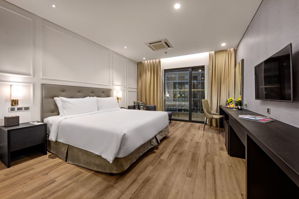 Superior, Wyndham Danang Golden Bay 5*