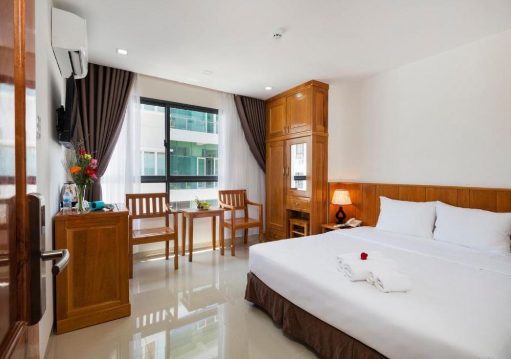 Deluxe Room, Royal Hotel Nha Trang 3*