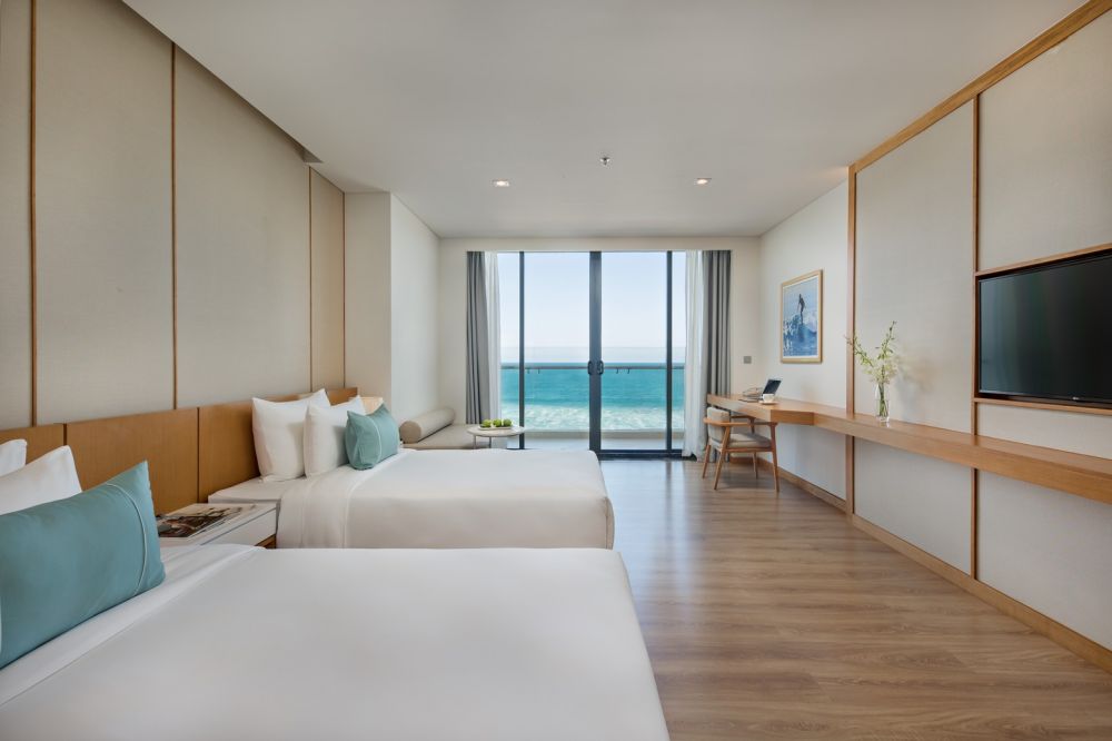 Premier Suite Ocean Front, TMS Hotel Da Nang Beach 5*