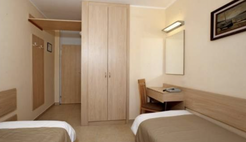 ECONOMY ROOM, Delfin Plava Laguna 2*