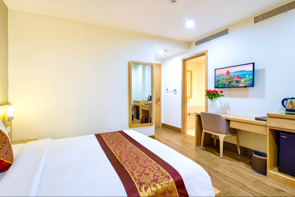 Deluxe City View, Gibson Hotel Nha Trang 3*
