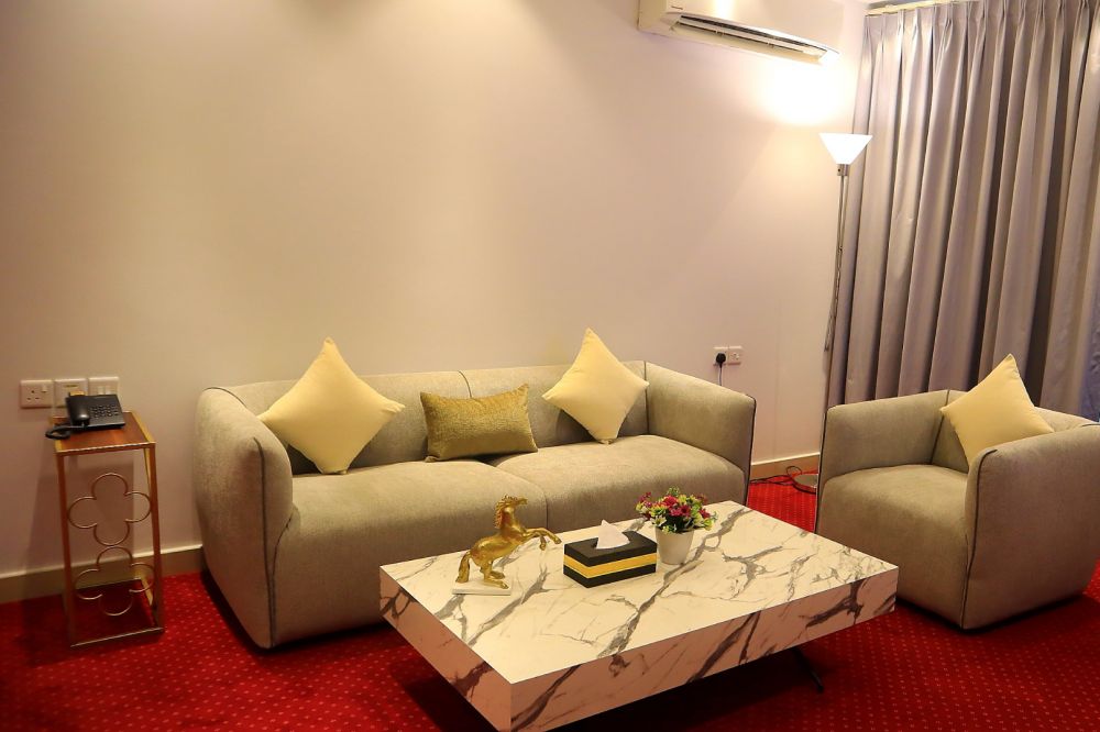 Executive Suit, Muscat Express Hotel 3*