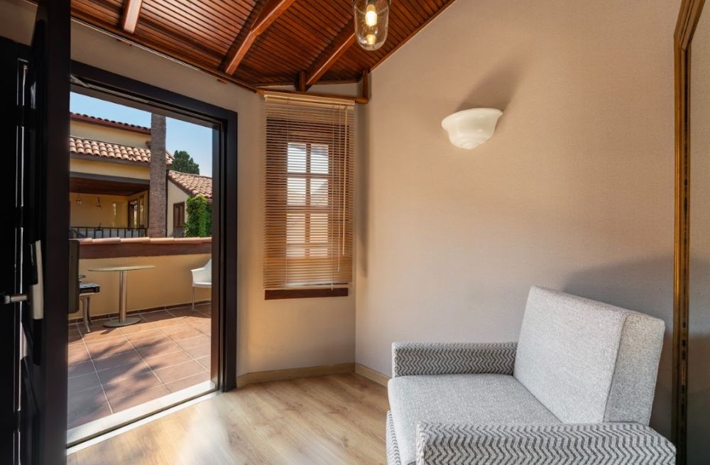 Deluxe, Alp Pasa Hotel 4*