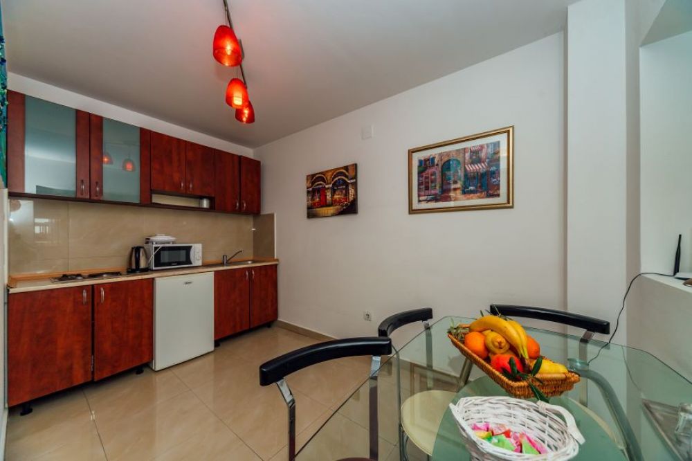 APP 04, Andric Apartments 4*