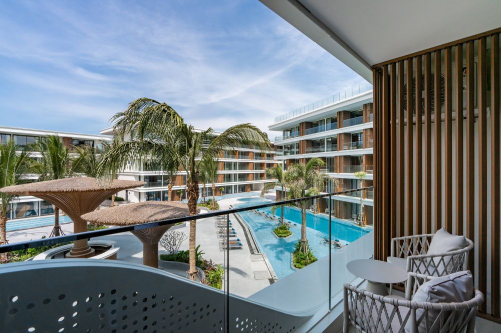 Premier Pool View, Kora Beach Resort Phuket 5*