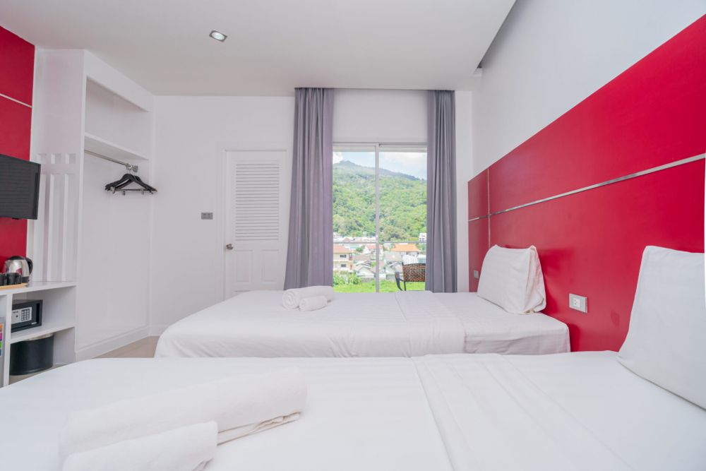 Superior Room, Patong Diamond Hotel 3*