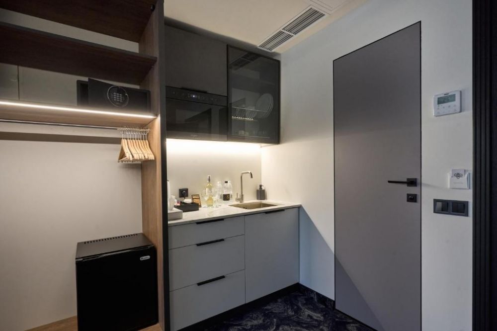 Junior Suite Comfort Room, Fomich Residence 