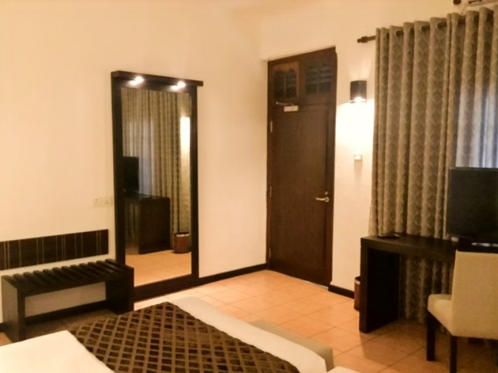 Deluxe DBL/TRPL, Joes Bentota 4*