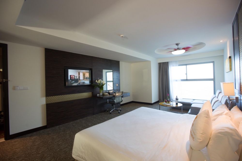 Junior Suite Queen, Premier Havana Nha Trang 5*