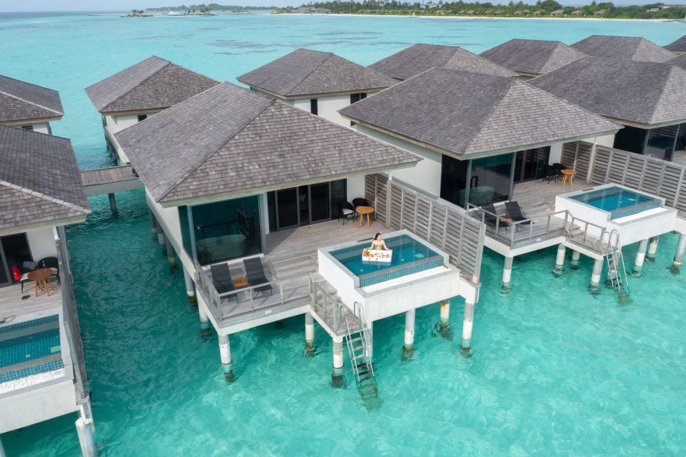 Overwater Villa with Pool, Le Meridien Maldives Resort & SPA 5*