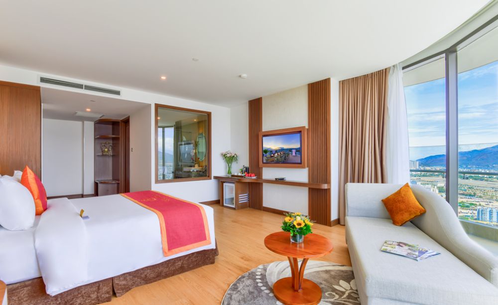 Suite, Regalia Gold Hotel Nha Trang 5*