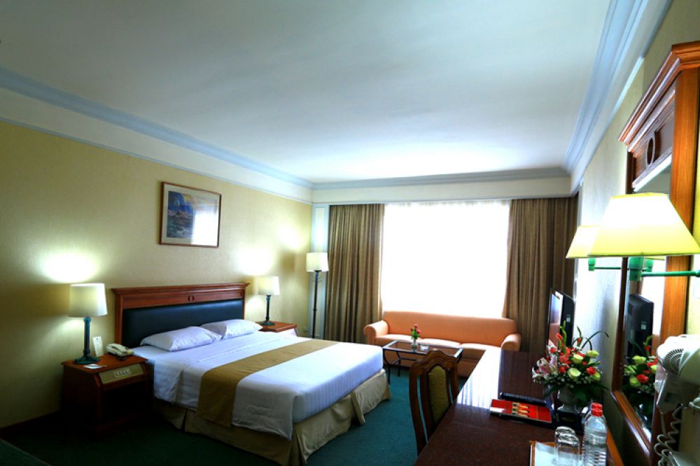 Deluxe Room, Royal Benja Hotel 3+