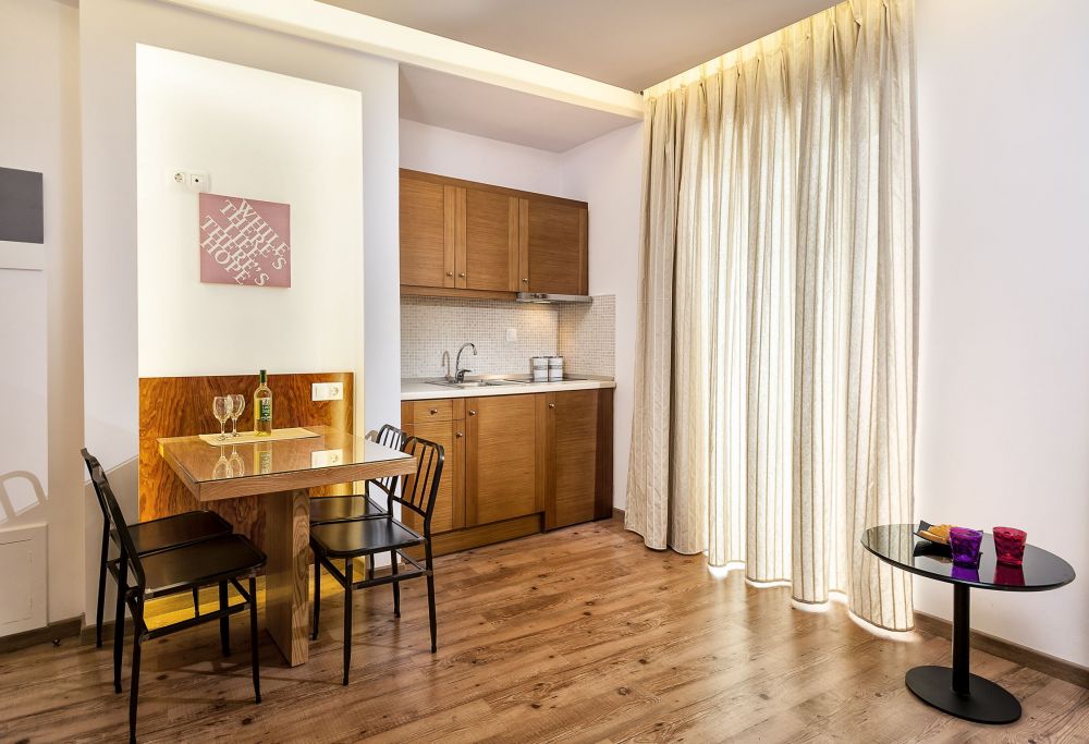 Apartment 2-4, Elina Hotel Apartments 3*