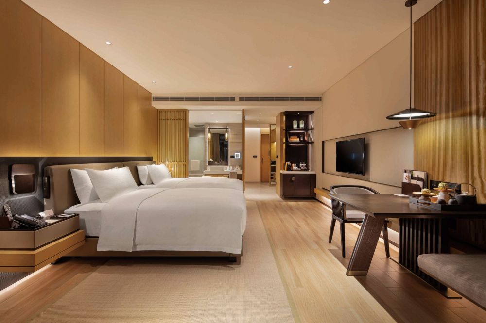 Deluxe/Deluxe Lake View, DoubleTree by Hilton Hainan Xinglong Lakeside 5*