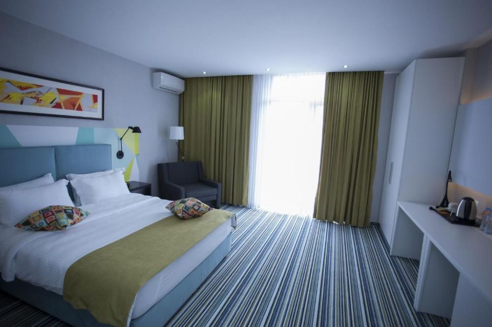 Trpl/Trpl Sea View, Tangerine 4*