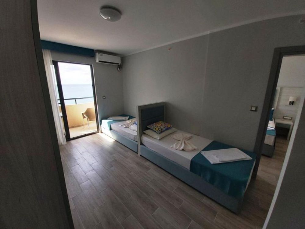 Family APP in Marina building Sea View, Pearl Beach 4*