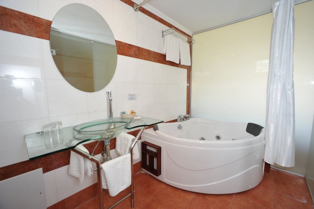 Deluxe Sea View Jacuzzi In Bath, Rethymno Mare & Water Park 5*