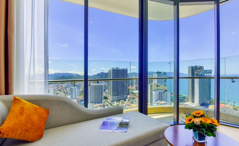 Grand Deluxe Balcony Partial Sea View, Regalia Gold Hotel Nha Trang 5*