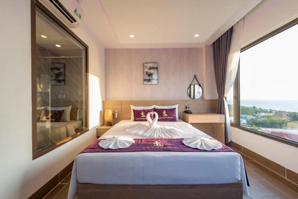 Deluxe City View, Maison Hotel Phu Quoc 3*