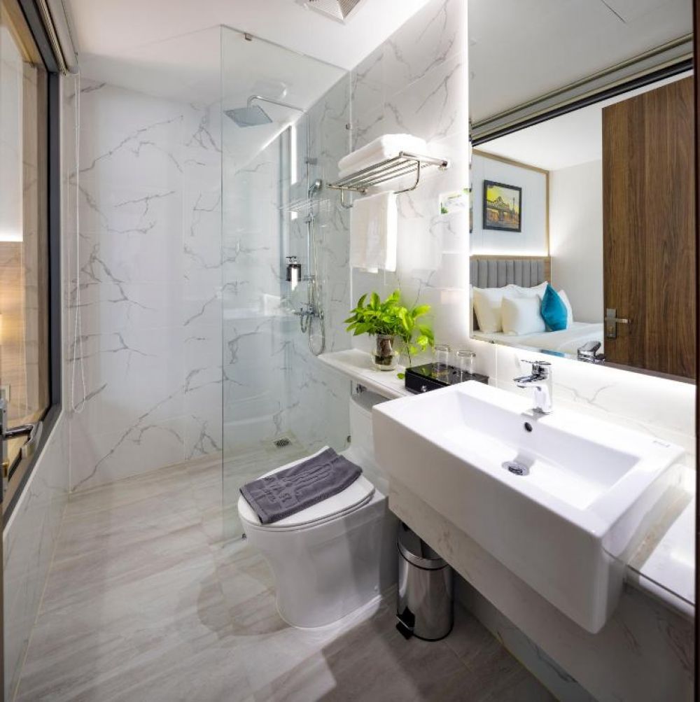Deluxe SV, Avari Hotel 4*