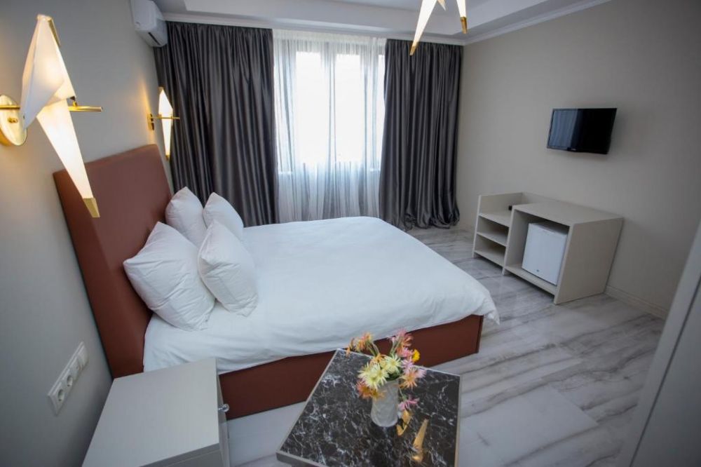 Standard, Downtown Batumi 4*