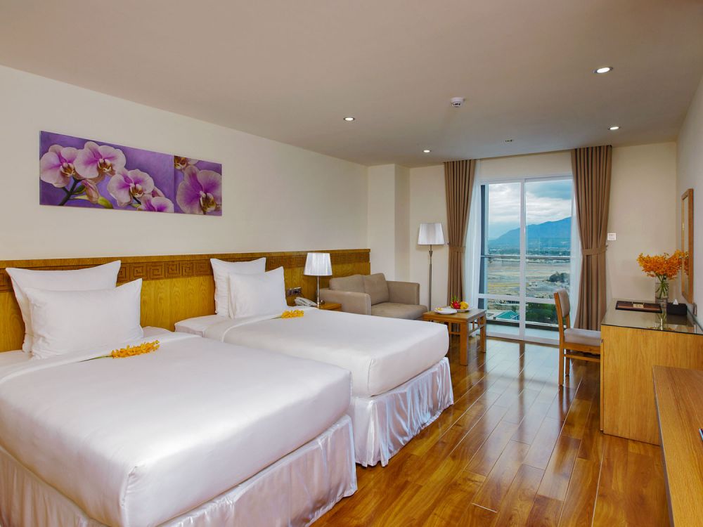 Executive Suite, Rosaka Nha Trang 4*